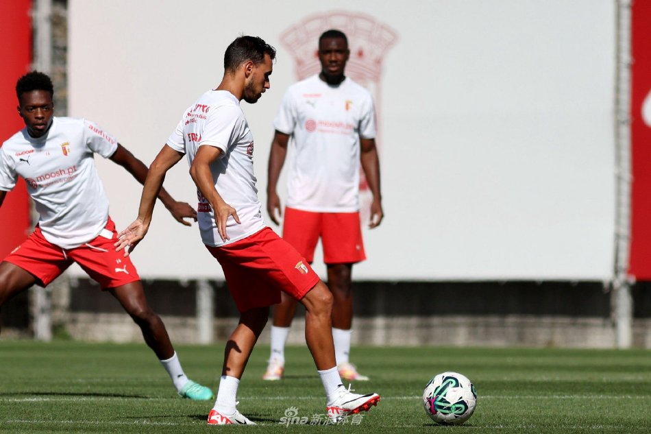 直接传向门 直接传向门