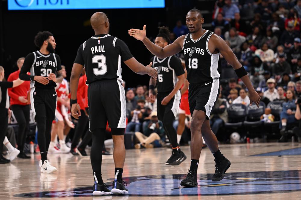 谁说我是水货？科尔克兹社媒晒怒吼照：我们是利物浦！再添三分