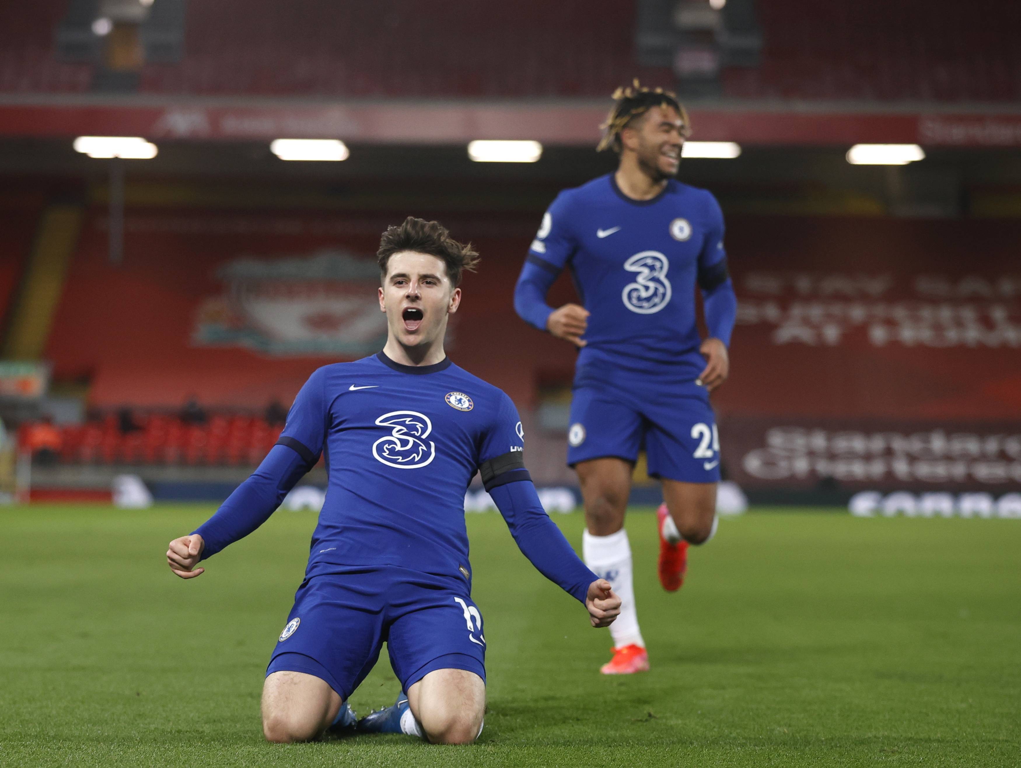 中国队屡屡 中国队屡屡