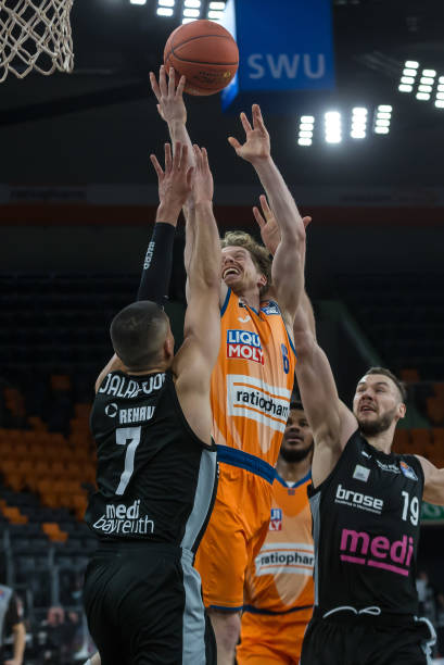 半程形成稳 半程形成稳